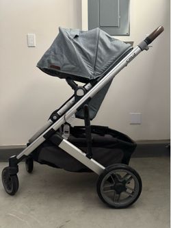 UPPAbaby Cruz V2 Stroller