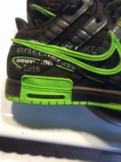 Nike off