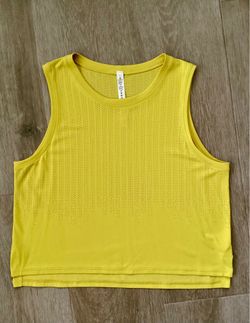 lululemon Size Large Train to Be Tank Top Yellow Perforated Workout Tank Top Women’s
