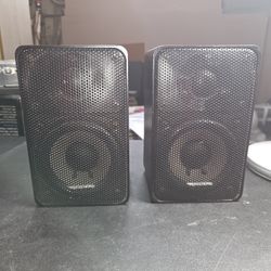 Realistic Minimus 7 Black Bookshelf Speakers Pair 40-2030B Vintage Made in Japan