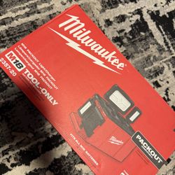 Milwaukee Packout 3k Led Kit 