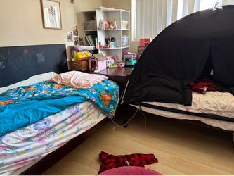 L shaped twin beds
