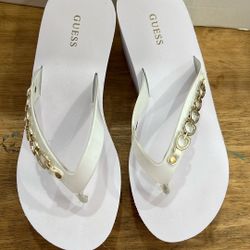 GUESS SANDALS 