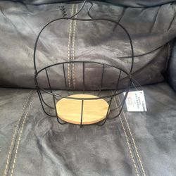 New Target Pumpkin Metal Wire Basket Foldable Handle