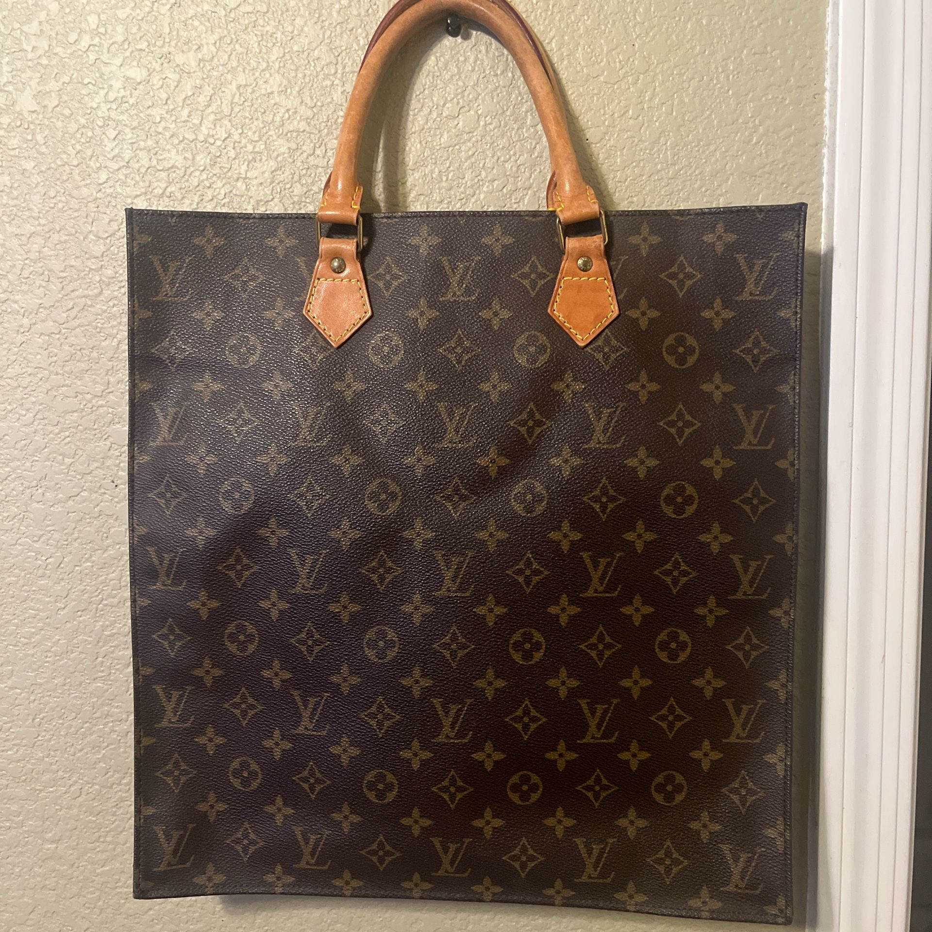 Louis Vuitton Purse