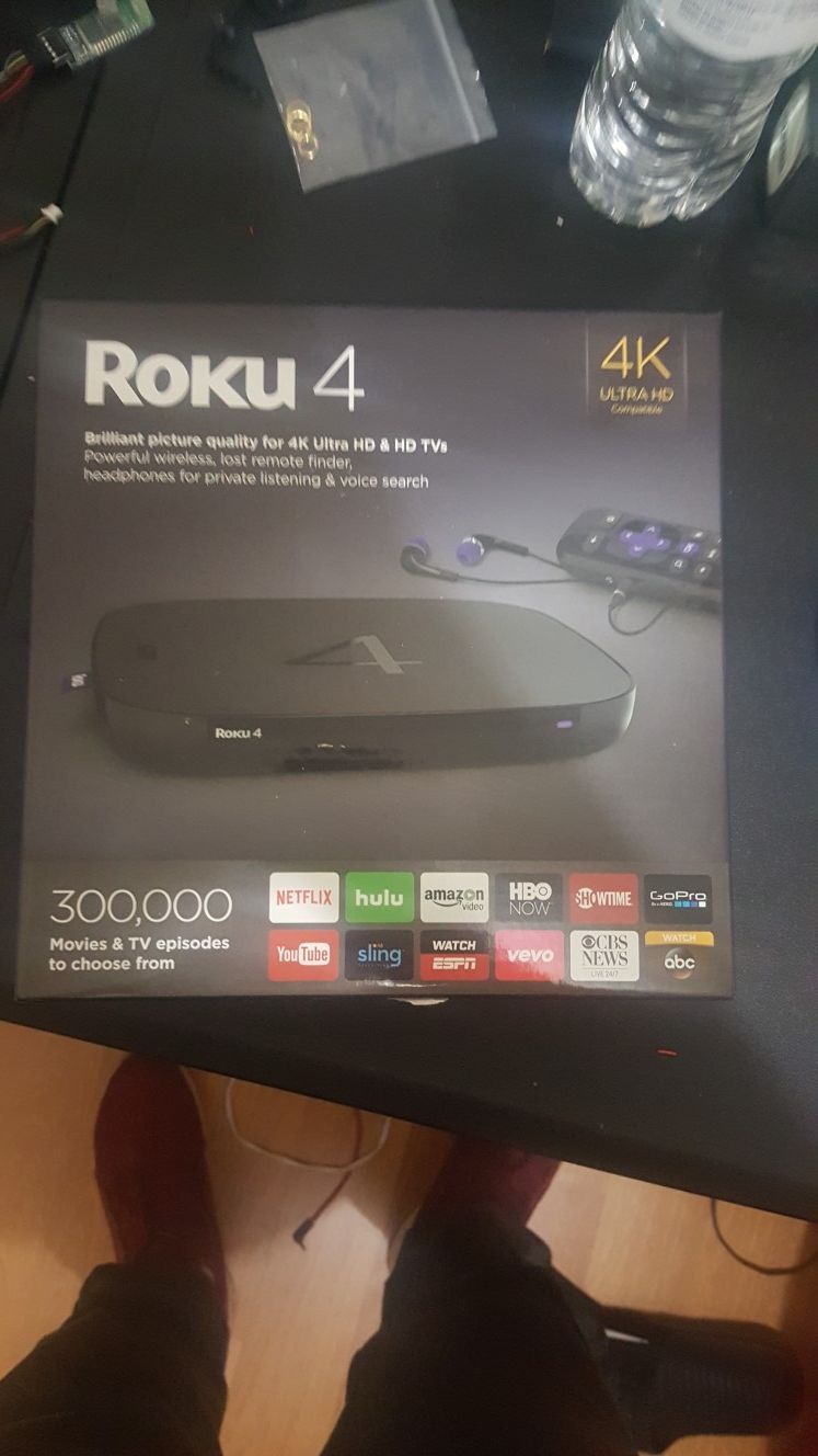 Roku 4 used good condition