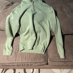Nike Men’s Green Hoodie Size M