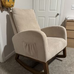 Nursing Chair 
