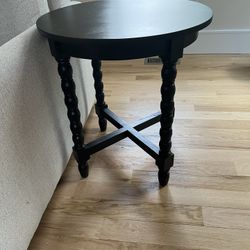 Jeffan round black end table