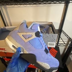 Jordan 4 University Blue