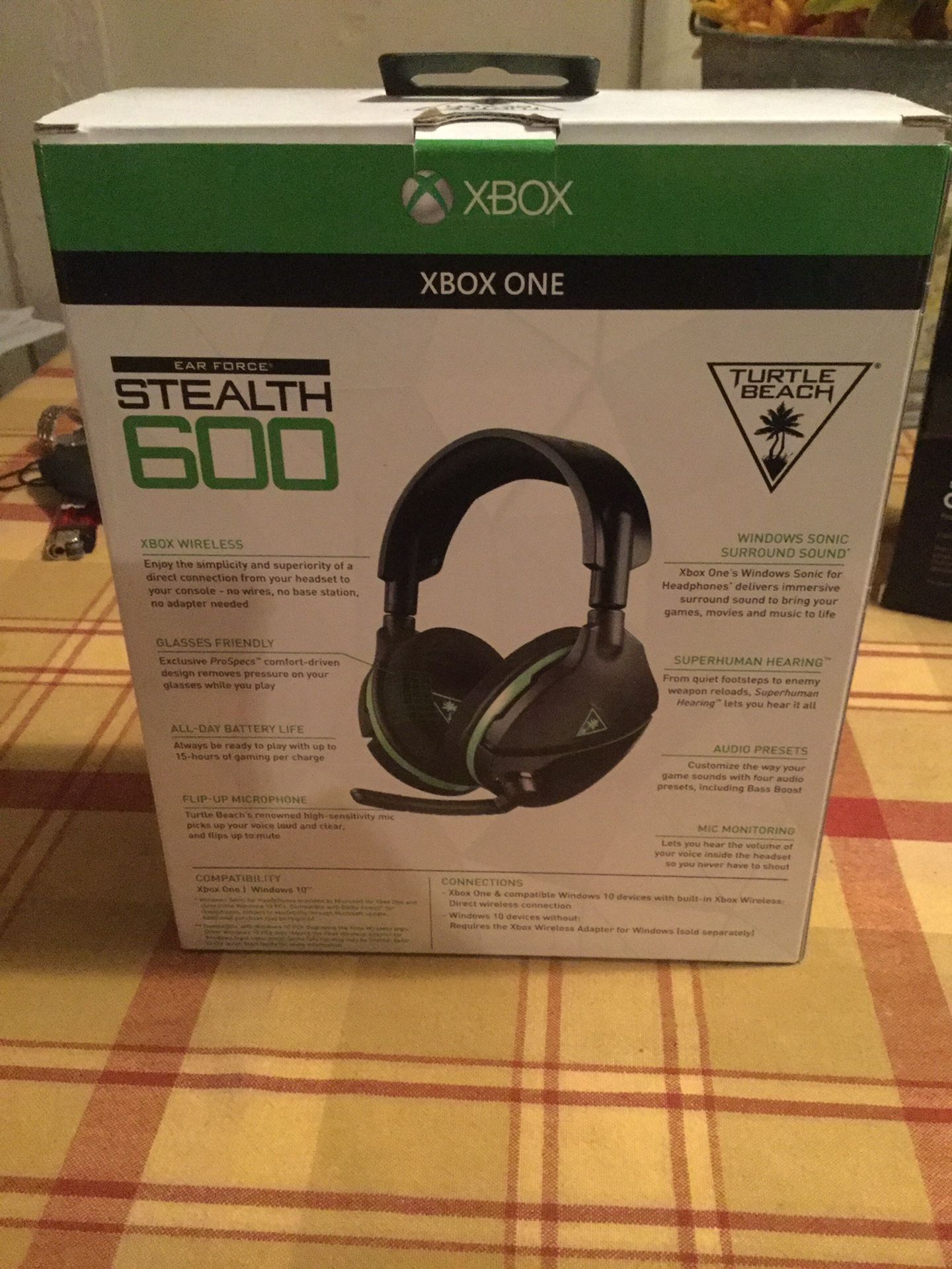 Turtle beach ear force stealth 600 surround sound gaming headset Xbox one wireless.