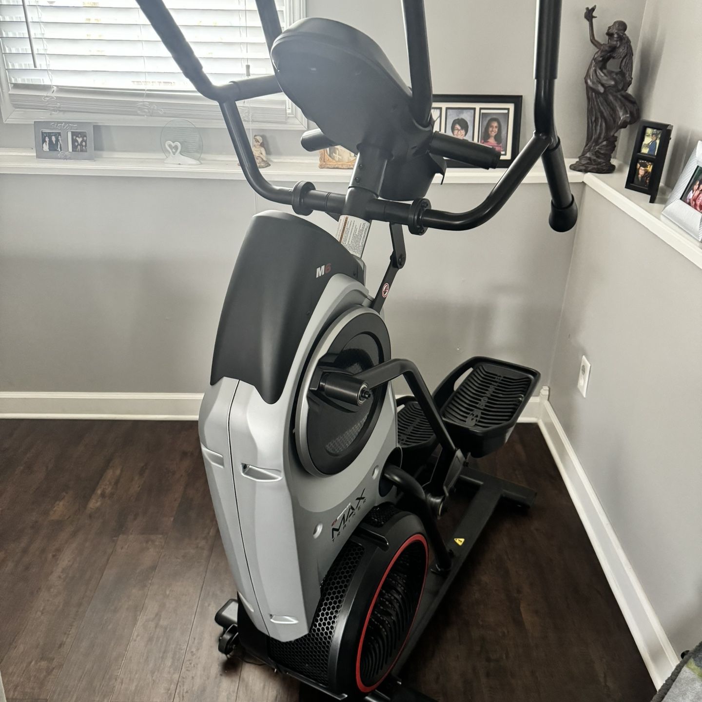 Max Trainer Elliptical 