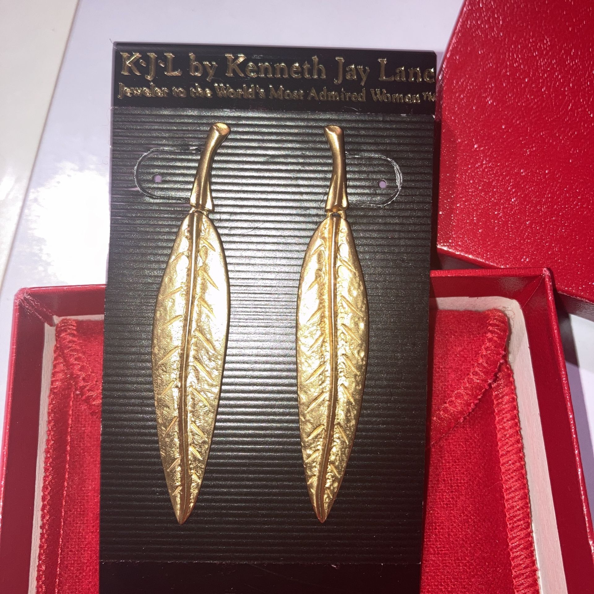 NEW~KJL Kenneth Jay Lane Earrings~Long Dangle Feather~Golden Bronze Tone/color Olive Leaf~vtg