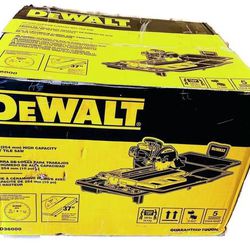 DEWALT D36000 High Capacity Portable 10" 15-Amp Corded Wet Tile Saw