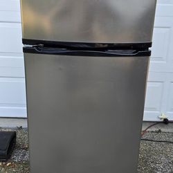 Whirlpool Refrigerator ETOWSRXHL03