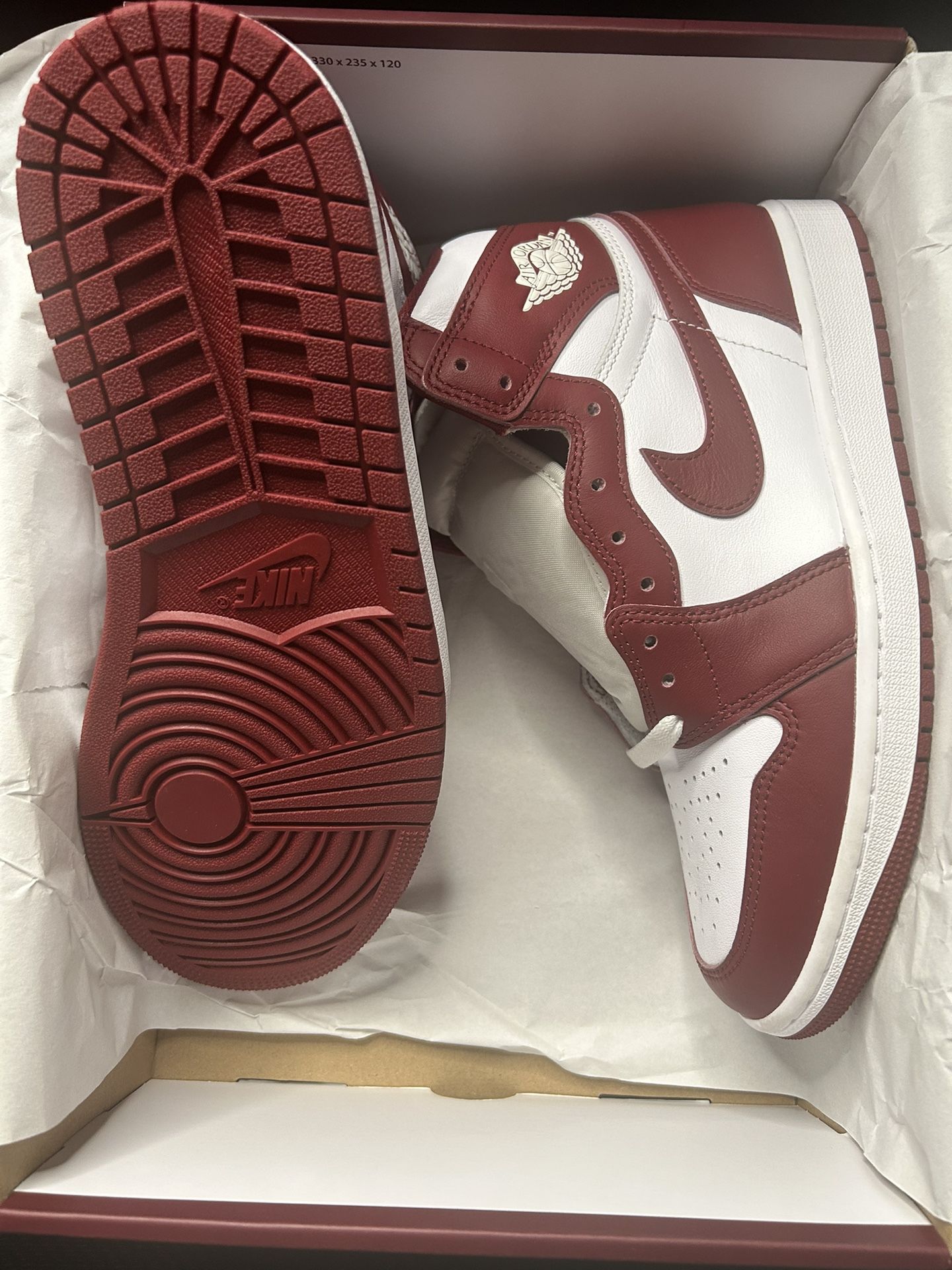 Jordan 1 High Team Red Size 9.5 New