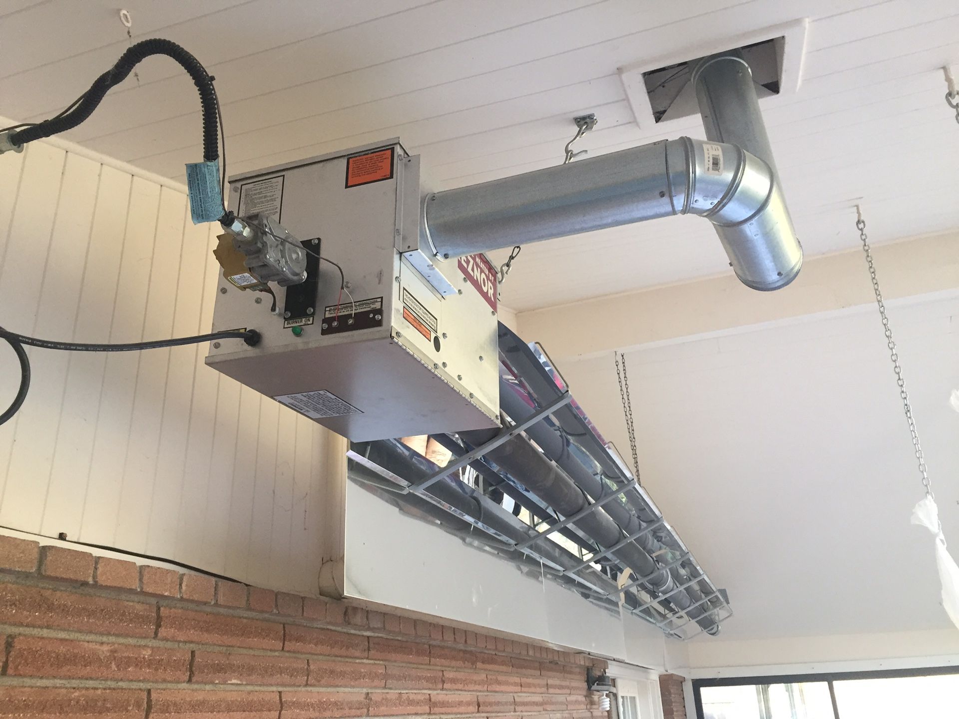 Reznor TR50 Radiant Tube Gas Heater