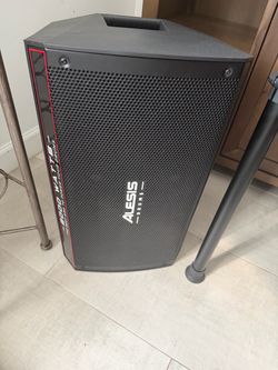 Alesis Drums 2000W Speaker Cabinet