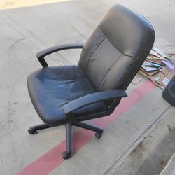 Leather Office Chair $39 Lancaster Tx Pick Up 