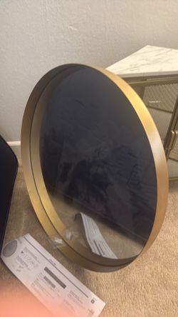 Circle mirror