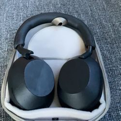 Sony WH-1000XM5 Noise Canceling Headphones – Broken Hinge - 115$