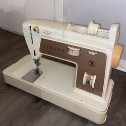 SINGER Sewing machine