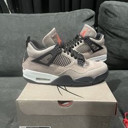Air Jordan 4 “taupe Haze “ Size 9.5