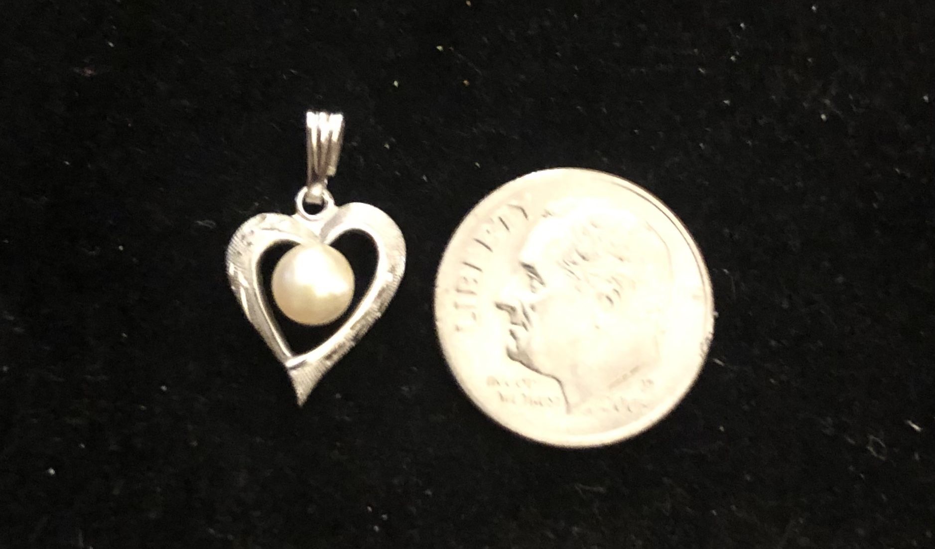 Nice Vintage STERLING Silver & Real Pearl Bracelet Heart Charm/Pendant