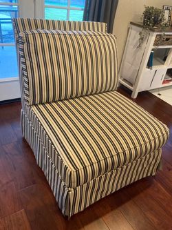 Accent chair