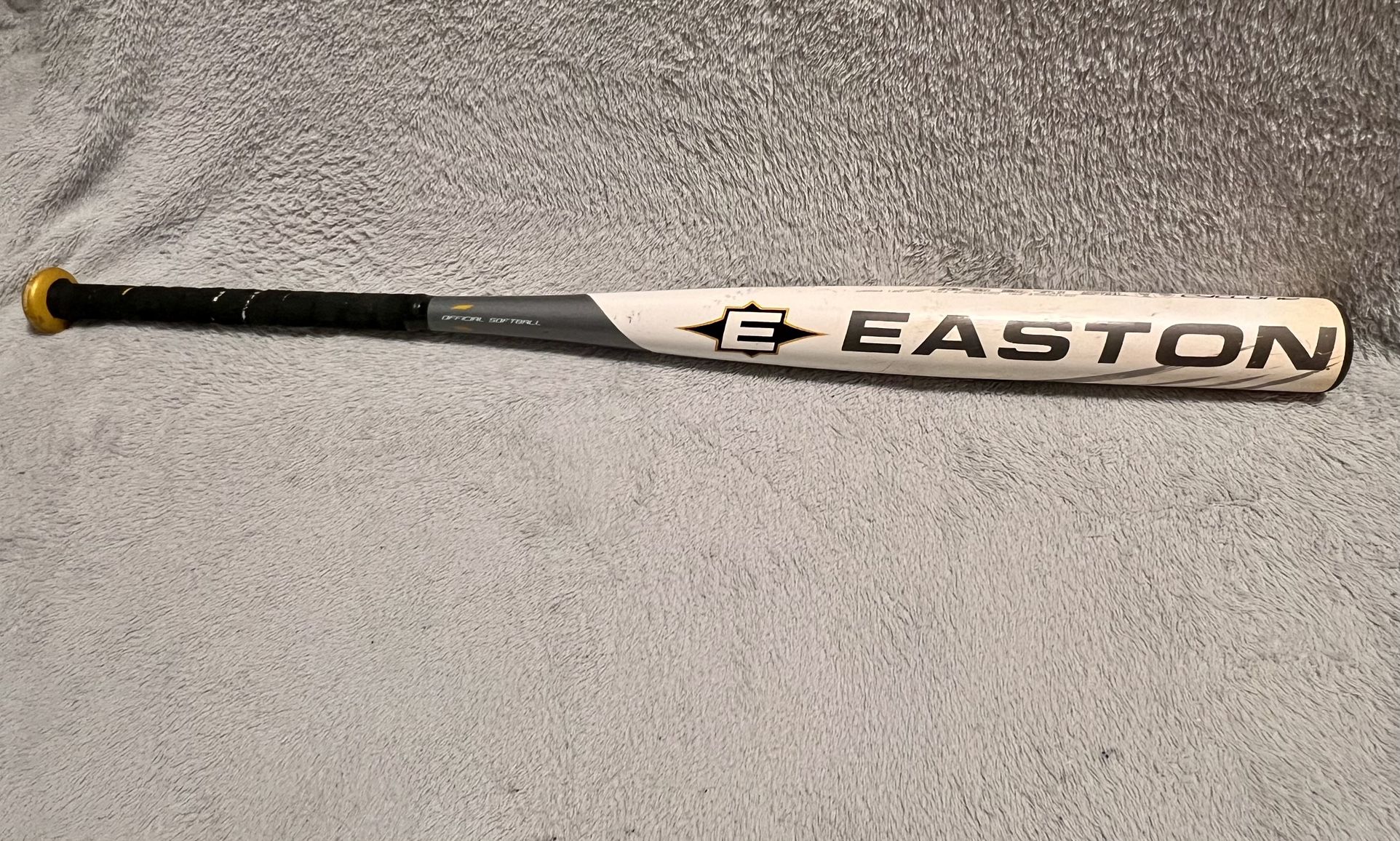 Easton Official Softball Bat Cyclone 34in 28oz
