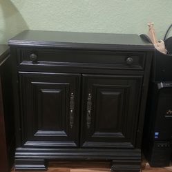 Dark Wood Accent Cabinet / Storage Cabinet