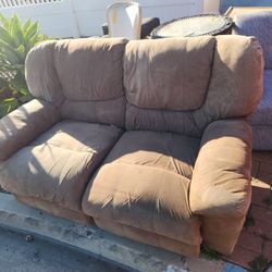 Free Recliner And Chair 