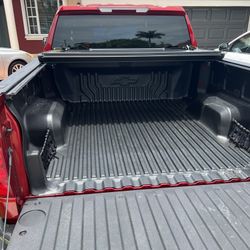 Gator Retractable Bed Cover For 2022 Silverado 1500