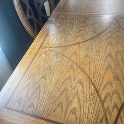 Dinning Room Table And 6 Chairs