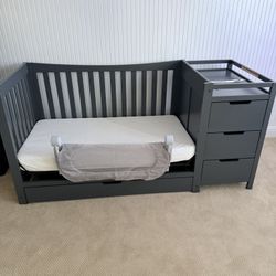 Graco 4-in-1 Crib