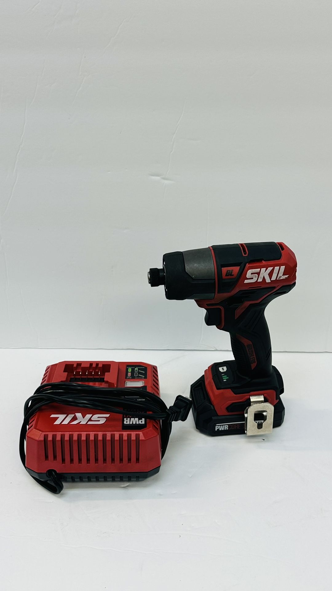 Skil ID574401 12V Cordless Brushless 1/4 Hex Impact Driver drill w/ 2ah Battery & Charger