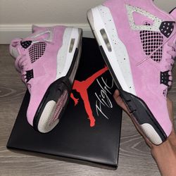 Women’s Air Jordan 4 Retro