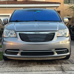 2013 Chrysler Town & Country
