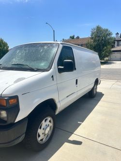 Ford E-150 2011 Flex Fuel 330K Miles (Transmission Issues)