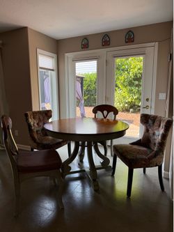 Pier 1 Table, 4 Chairs, 2 Counter Stools