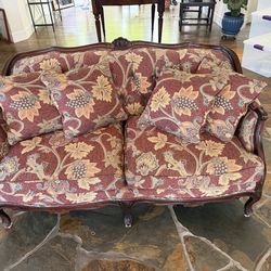 Vintage looking Loveseat