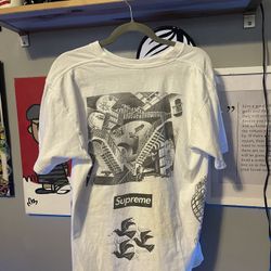 Supreme M.C. Escher Tshirt (large) 