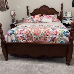Queen Bedroom Set