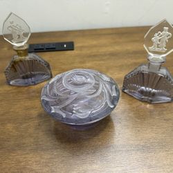 1930s Czechoslovakian pressed glass vanity set
