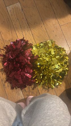 maroon & gold cheer poms