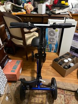 Knee scooter