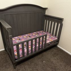 Crib- Daybed 