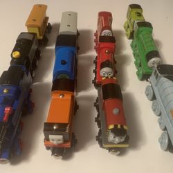 TOMAS WOODEN MAGNETIC TRAIN CARS