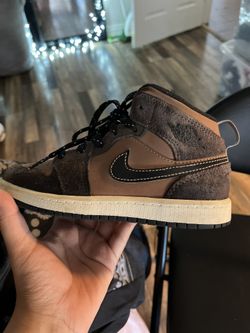 Jordan 1 Mid SE “EARTH TONE”