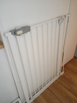 3ft High Baby/Pet Gate With Extension